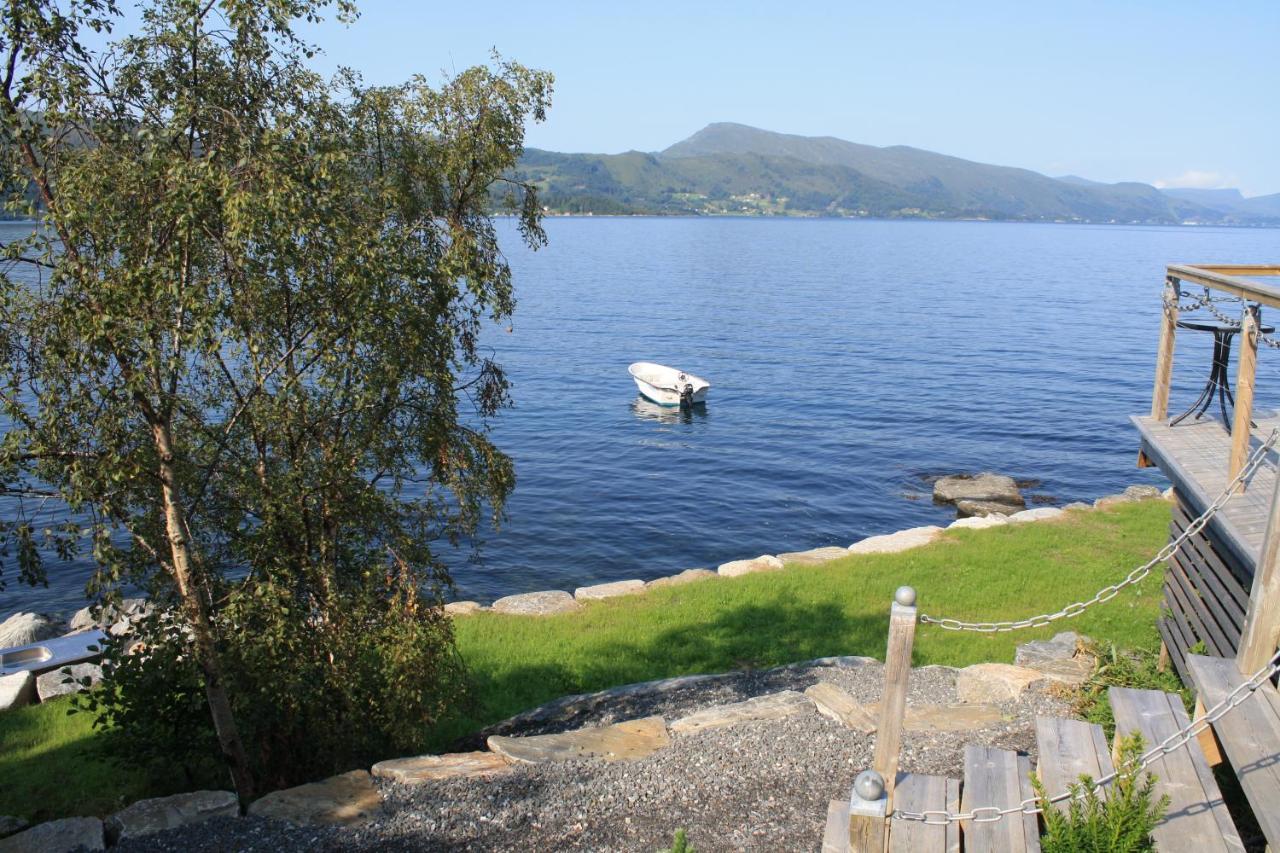 Smastranda Fjord Lodge Aheim Экстерьер фото