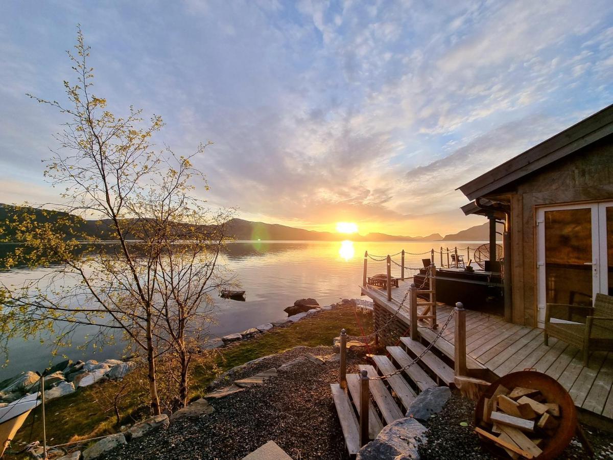 Smastranda Fjord Lodge Aheim Экстерьер фото
