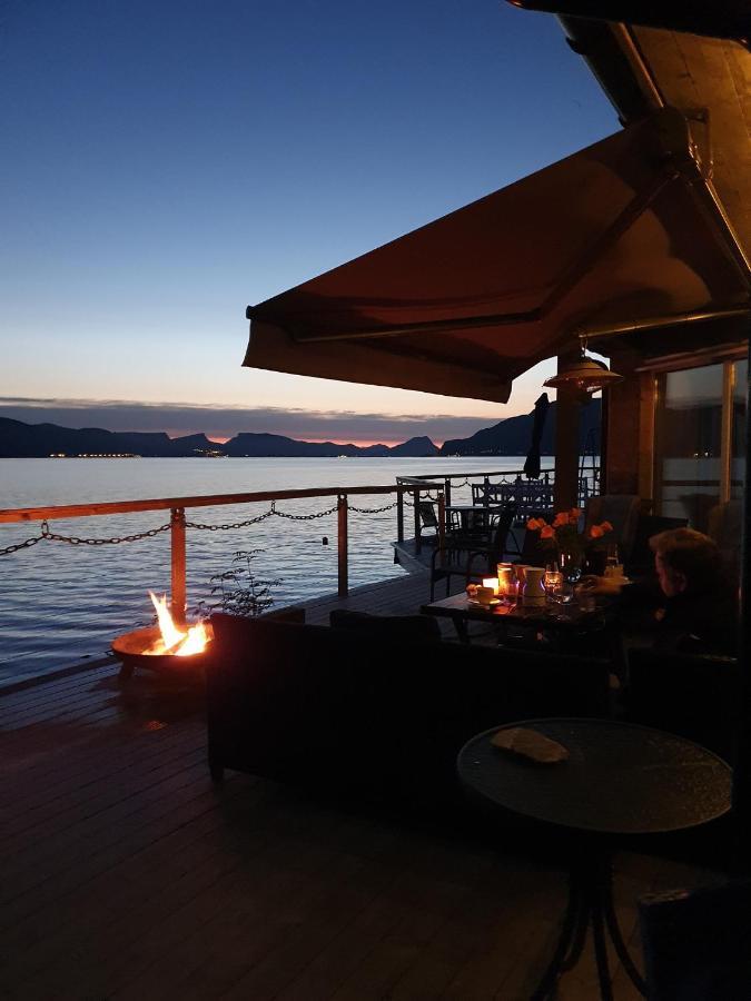 Smastranda Fjord Lodge Aheim Экстерьер фото